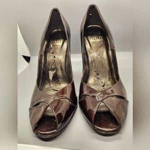 Stuart Weitzman brown patent leather heels sz. 9